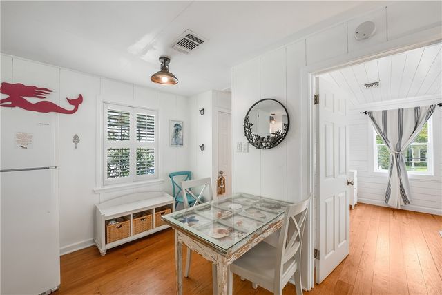 416 E Avenue B, Port Aransas, TX 78373