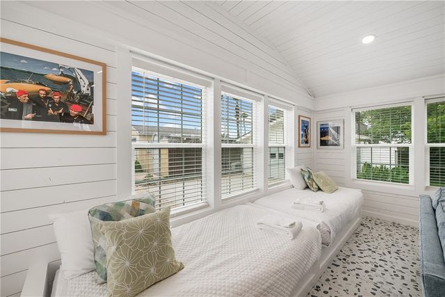 416 E Avenue B, Port Aransas, TX 78373