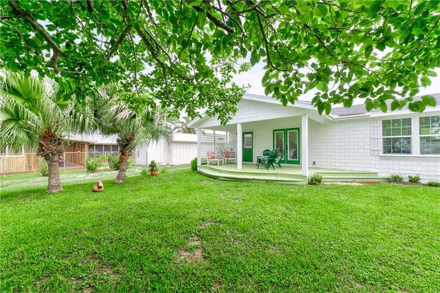 416 E Avenue B, Port Aransas, TX 78373