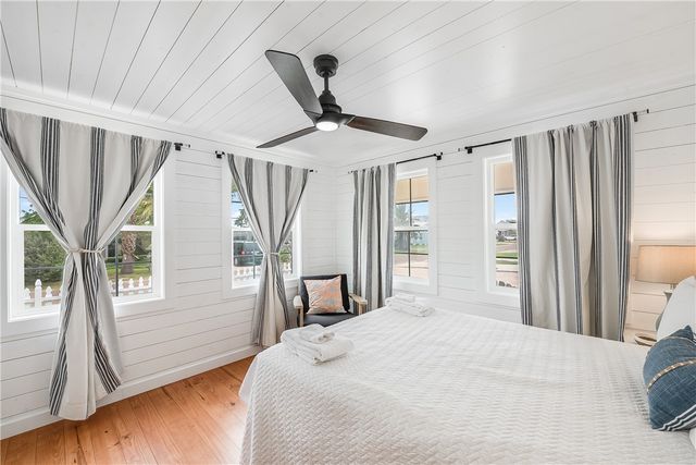 416 E Avenue B, Port Aransas, TX 78373