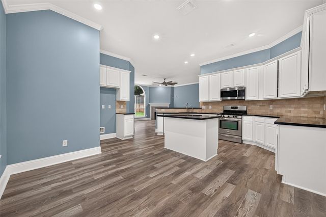 14531 Chestnut Falls Drive, Cypress, TX 77433