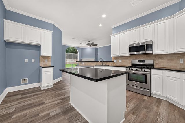 14531 Chestnut Falls Drive, Cypress, TX 77433