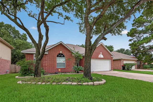 14531 Chestnut Falls Drive, Cypress, TX 77433