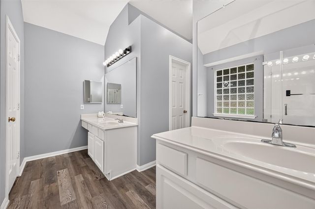 14531 Chestnut Falls Drive, Cypress, TX 77433