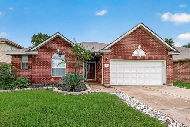14531 Chestnut Falls Drive, Cypress, TX 77433