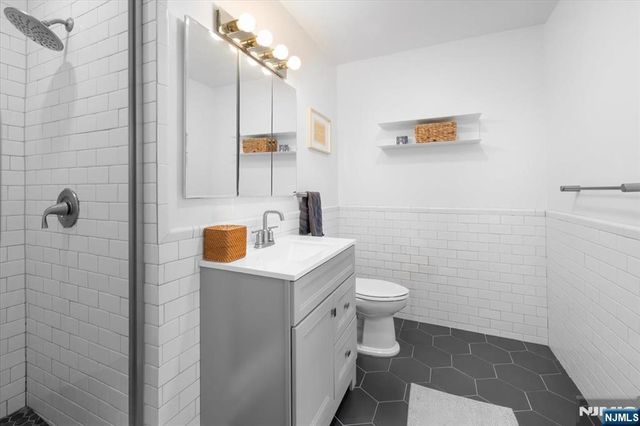 988 Richard Court, Teaneck, NJ 07666