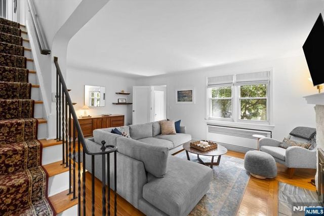 988 Richard Court, Teaneck, NJ 07666