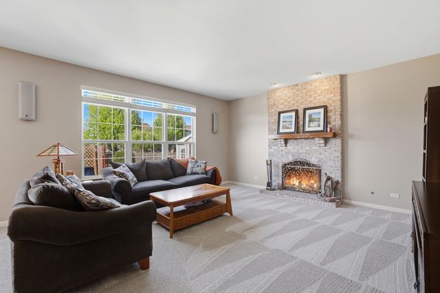 10850 Great Plaines Court, Huntley, IL 60142