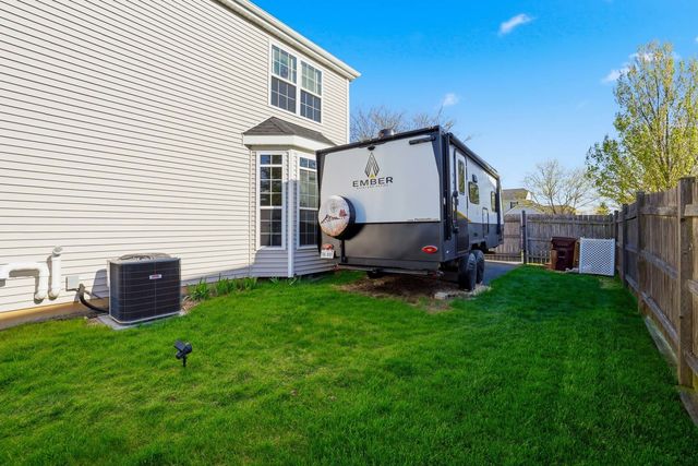 10850 Great Plaines Court, Huntley, IL 60142