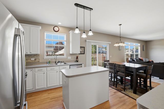 10850 Great Plaines Court, Huntley, IL 60142