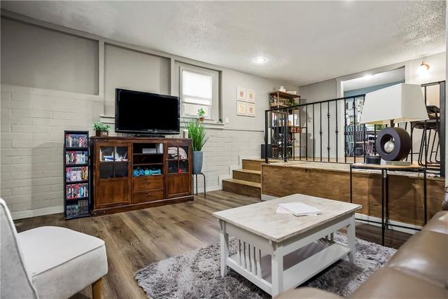 6712 E 134th Street, Grandview, MO 64030