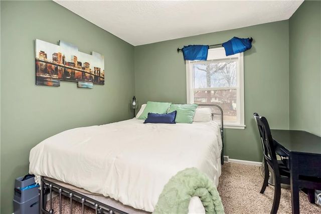 6712 E 134th Street, Grandview, MO 64030