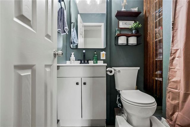 6712 E 134th Street, Grandview, MO 64030