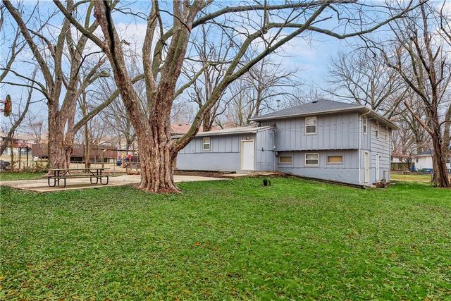 6712 E 134th Street, Grandview, MO 64030