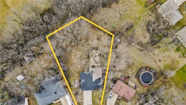 6712 E 134th Street, Grandview, MO 64030