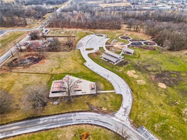 6712 E 134th Street, Grandview, MO 64030