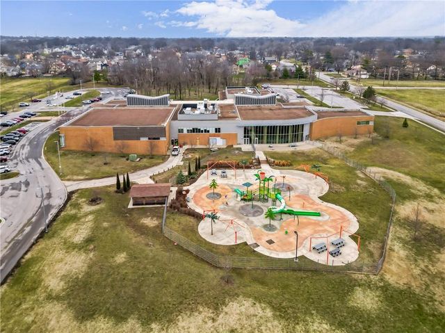 6712 E 134th Street, Grandview, MO 64030