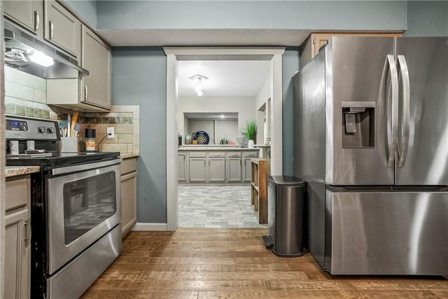 6712 E 134th Street, Grandview, MO 64030