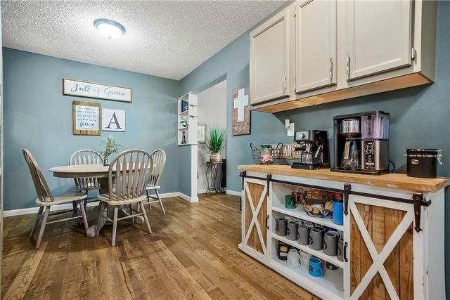 6712 E 134th Street, Grandview, MO 64030