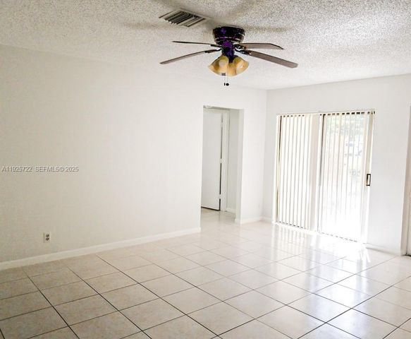 11 Crossings Cir C, Boynton Beach, FL 33435