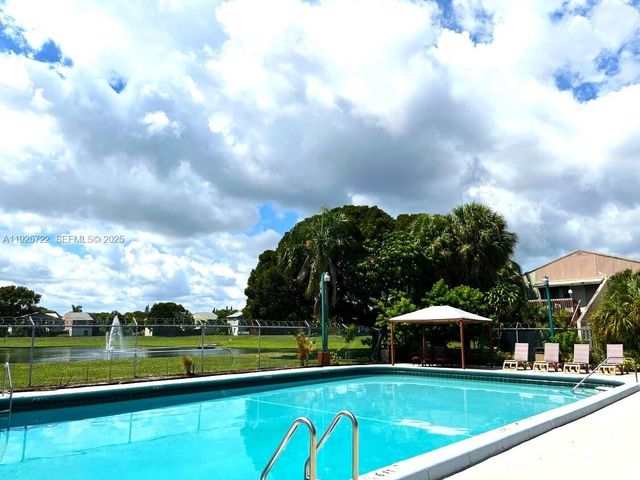 11 Crossings Cir C, Boynton Beach, FL 33435