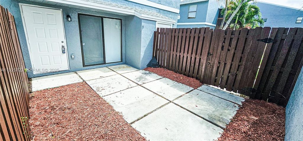 11 Crossings Cir C, Boynton Beach, FL 33435