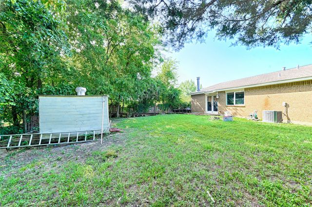 1901 Angelina Drive, Garland, TX 75040