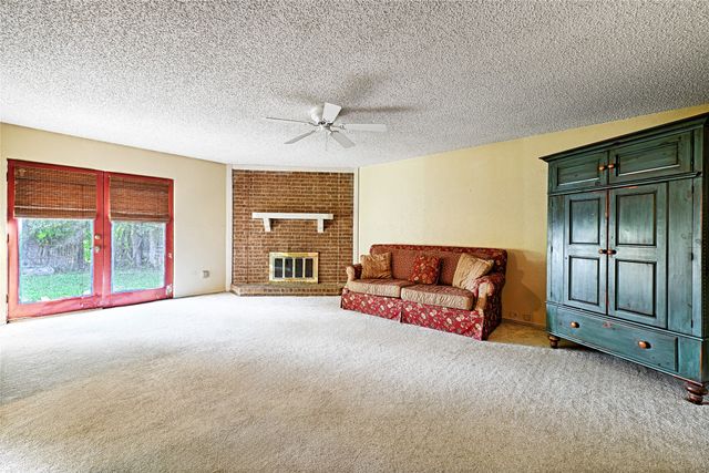 1901 Angelina Drive, Garland, TX 75040