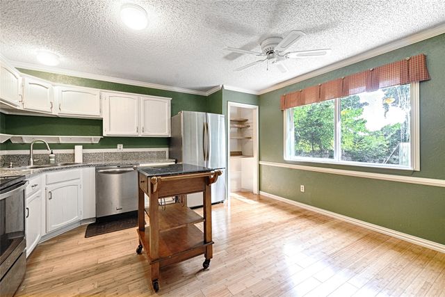 1901 Angelina Drive, Garland, TX 75040