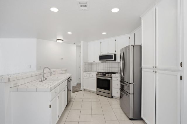 4002 Heartland Way, Turlock, CA 95382