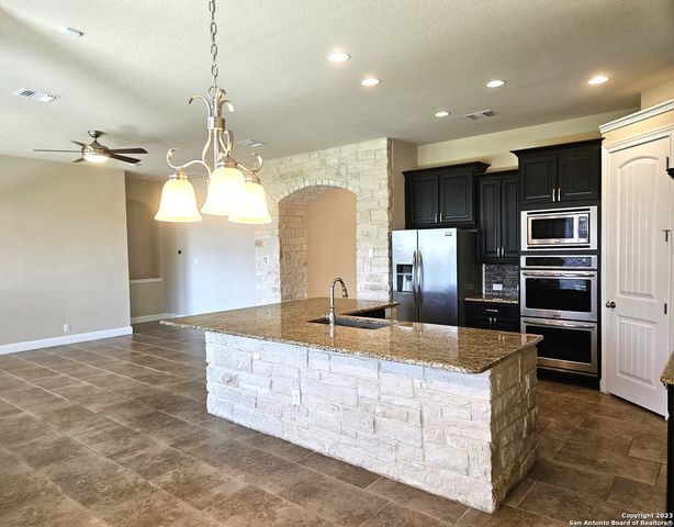 816 ALPINO, Cibolo, TX 78108