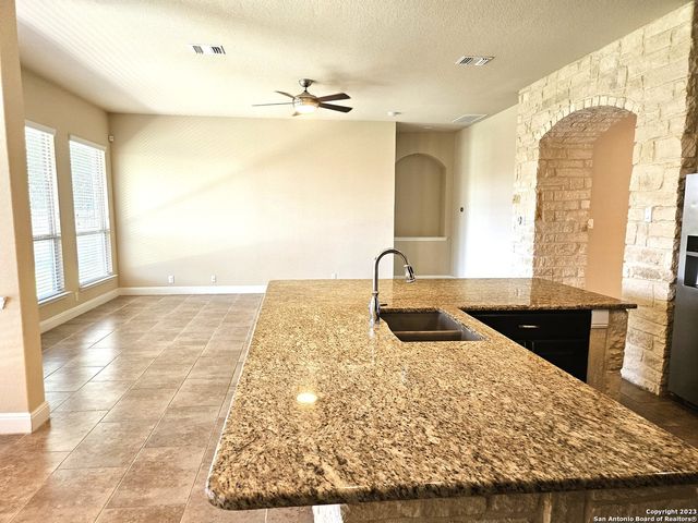 816 ALPINO, Cibolo, TX 78108