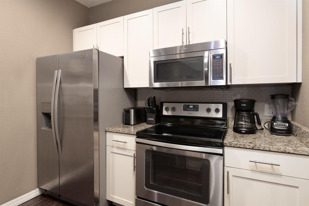 Image 13 of property listing at 8964 SILVER PLACE, Kissimmee, FL 34747