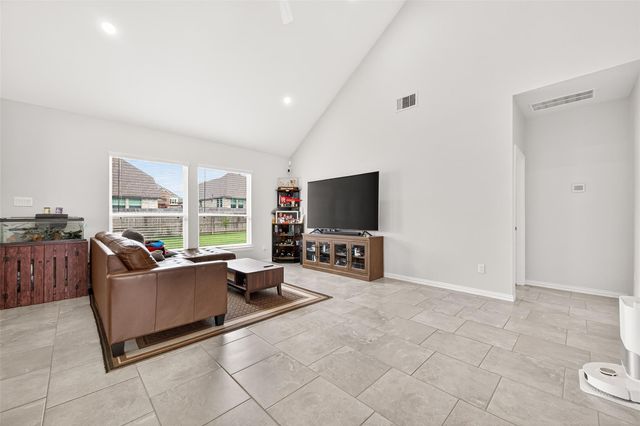 270 Little Dog Drive, Montgomery, TX 77356