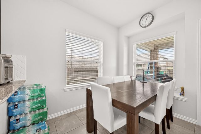 270 Little Dog Drive, Montgomery, TX 77356