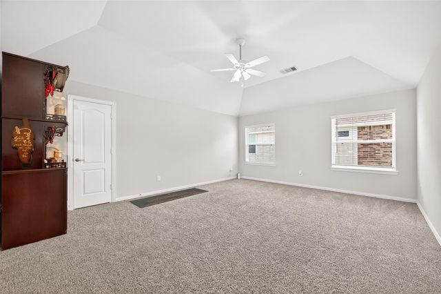 270 Little Dog Drive, Montgomery, TX 77356