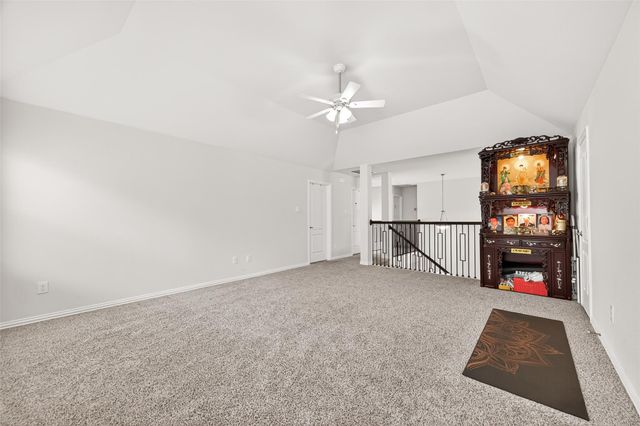 270 Little Dog Drive, Montgomery, TX 77356