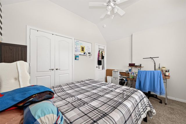 270 Little Dog Drive, Montgomery, TX 77356