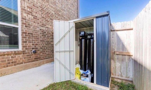 270 Little Dog Drive, Montgomery, TX 77356