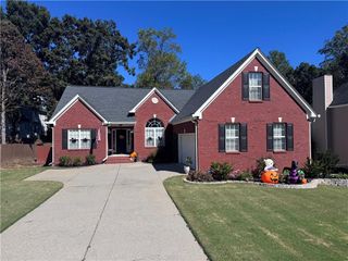 2689 Cascade Cove Drive, Buford, GA 30519