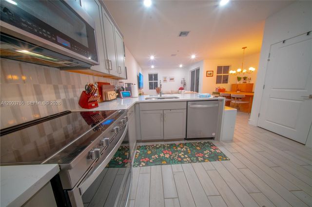 138 SW 171st Way, Pembroke Pines, FL 33027
