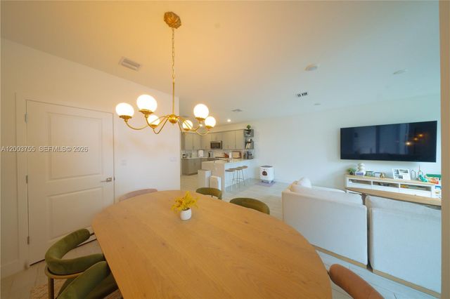 138 SW 171st Way, Pembroke Pines, FL 33027