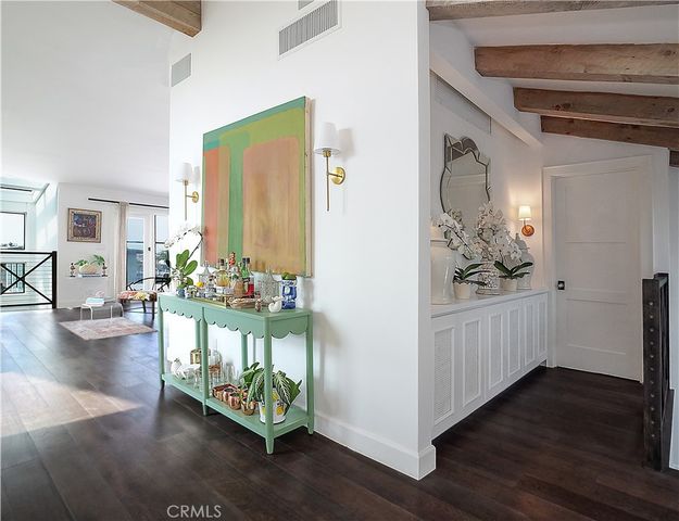 207 S Poinsettia Avenue, Manhattan Beach, CA 90266