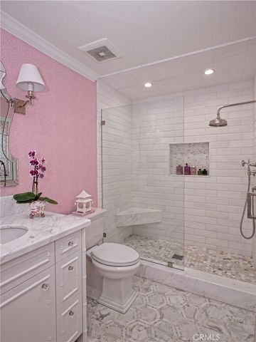 207 S Poinsettia Avenue, Manhattan Beach, CA 90266