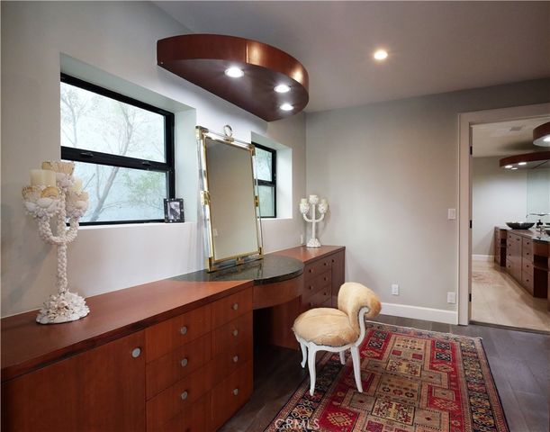 207 S Poinsettia Avenue, Manhattan Beach, CA 90266