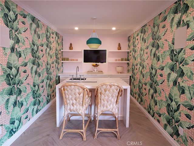 207 S Poinsettia Avenue, Manhattan Beach, CA 90266