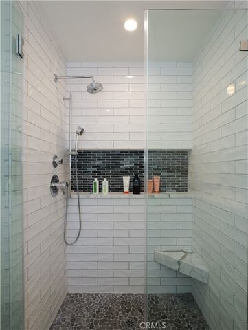 207 S Poinsettia Avenue, Manhattan Beach, CA 90266