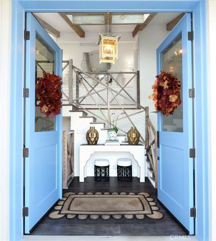 207 S Poinsettia Avenue, Manhattan Beach, CA 90266