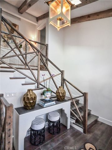 207 S Poinsettia Avenue, Manhattan Beach, CA 90266