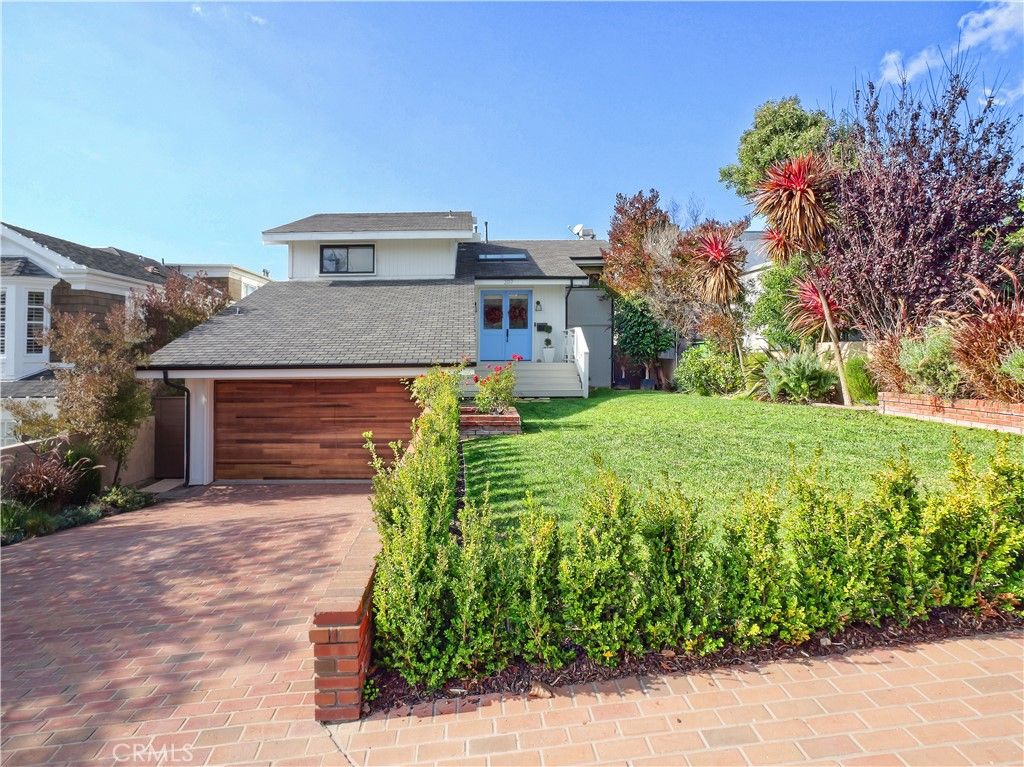 207 S Poinsettia Avenue, Manhattan Beach, CA 90266